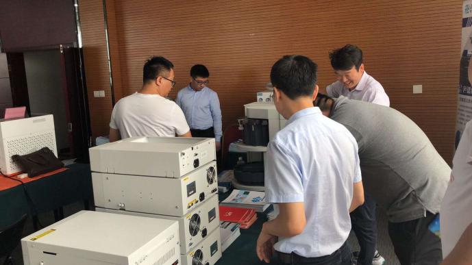 第三期：实验室仪器设备展销会